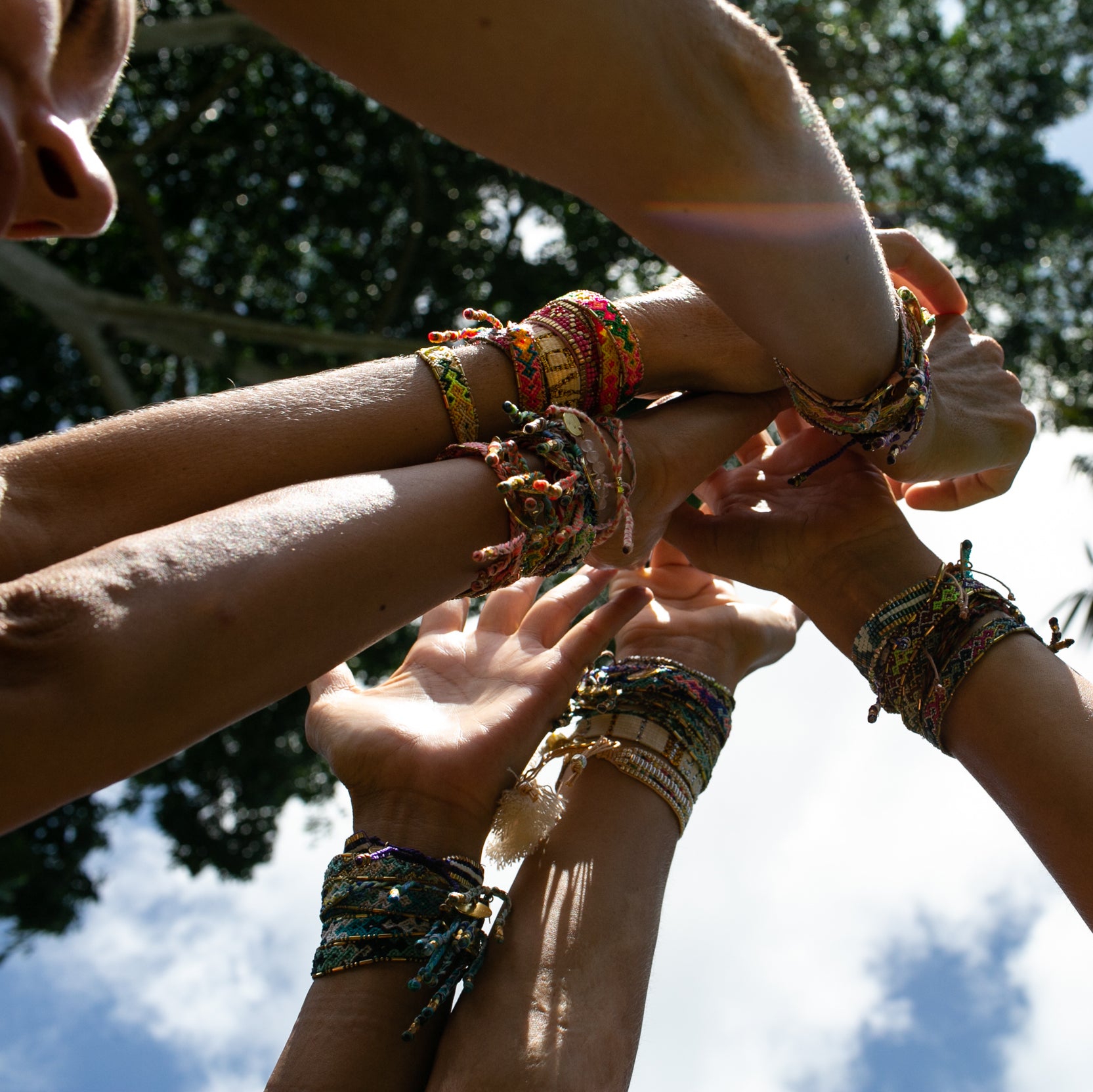 Why Taylor Swift Fans Are Making Friendship Bracelets At The Eras Tour   Marie Claire Australia