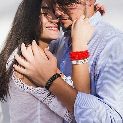love_is_project_ecuador_love_bracelets.jpg?v=1607960980