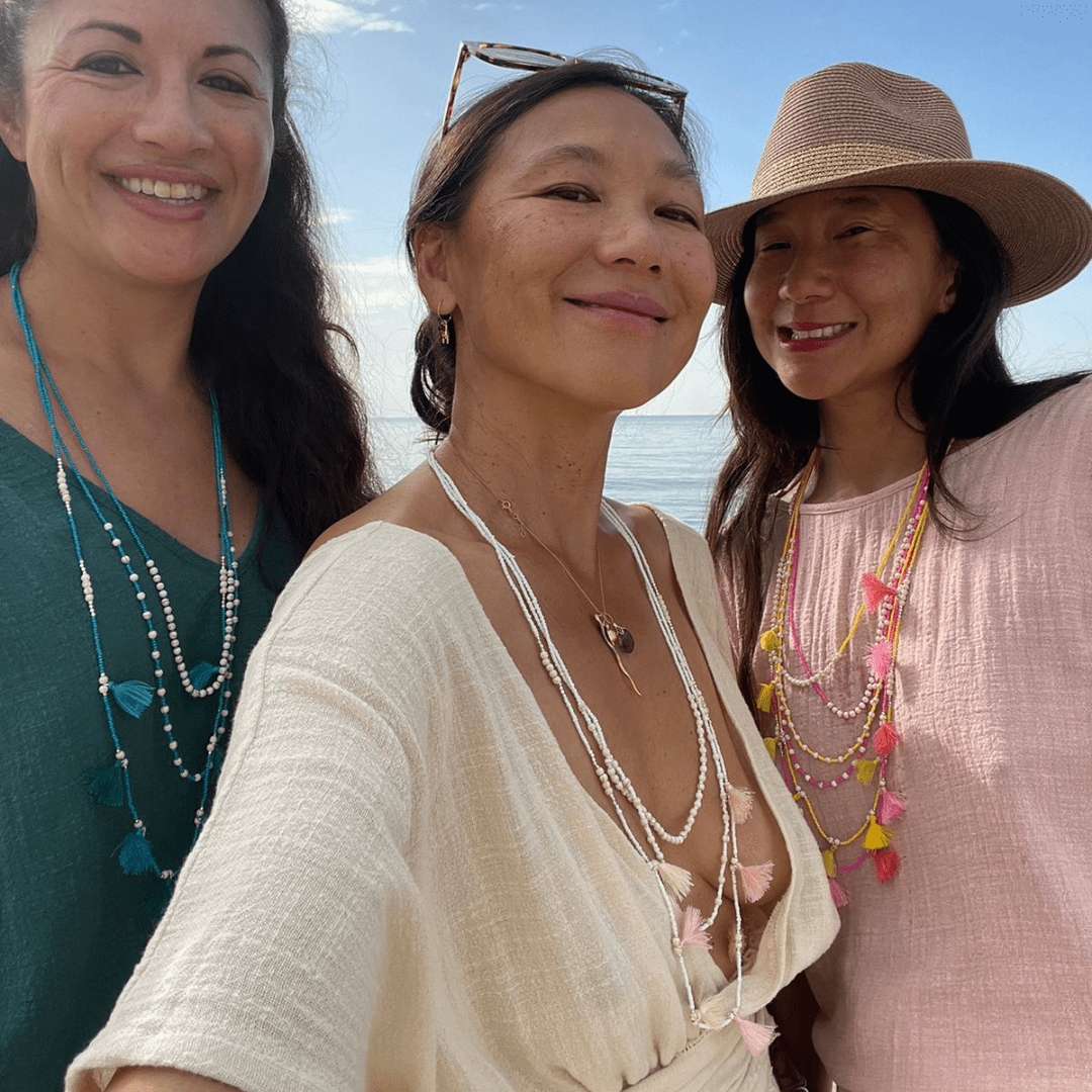 Bali Garland Necklace - Neon Pink